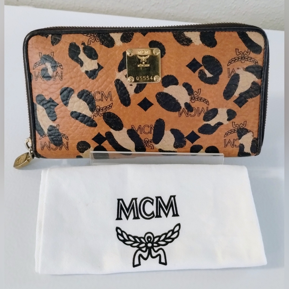 MCM Wallet Limited Edition